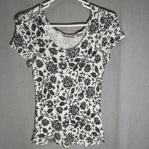 Worthington Essentials Size S High Stretch Textured Scoop Neck Short Sleeve Top